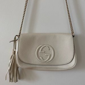 GUCCI peopled calfskin medium soho flap off white
